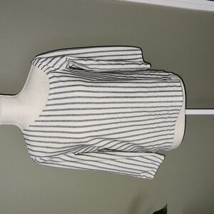 Banana Republic off the shoulder asymmetrical top size xs